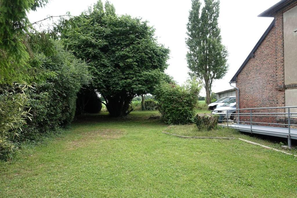 Gite Au Coeur D'Une Residence D'Artiste Saint-Aubin-de-Bonneval Exterior foto